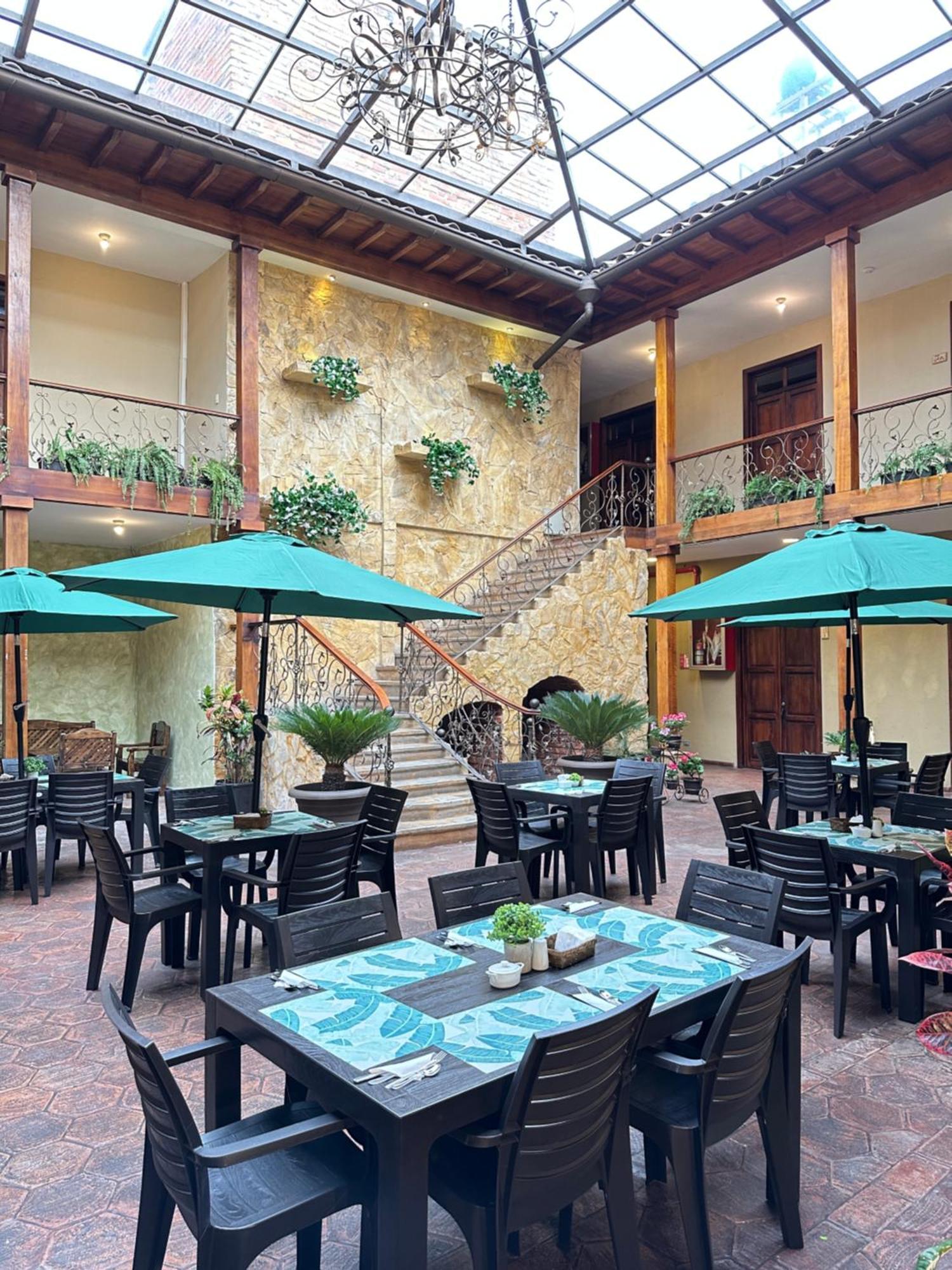 Nass Central Garden Cuenca Exterior photo